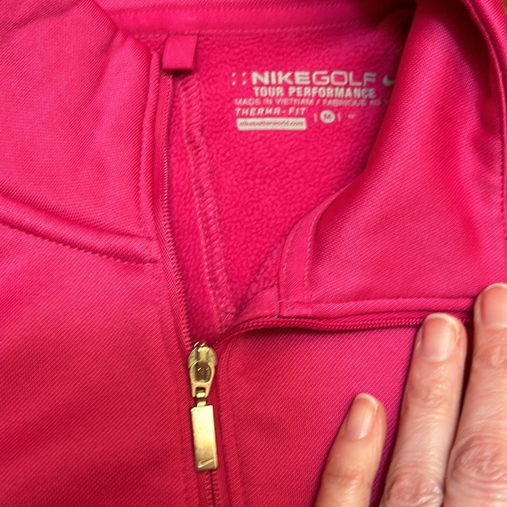 Women’s Nike Golf Tour Performance Therma-Fit 1/4 zip sweatshirt in pink size M - Picture 4 of 4